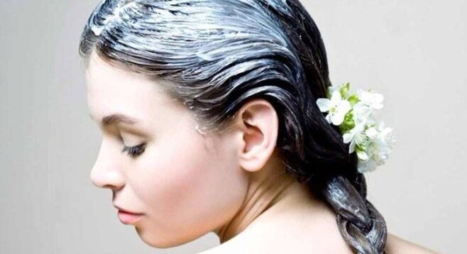 Hızlı saç modeli kurtarma için maske